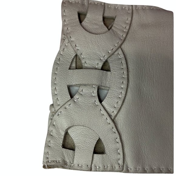 Hermès Size 7 1/2 Vintage ivory white lambskin gloves w/ designer box - Picture 5 of 6